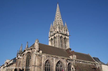 Clocher de l'église Saint Pierre de Caen
