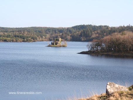 Sky Road petit îlet avec son petit château