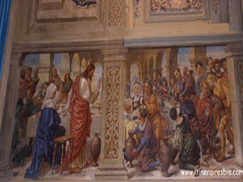 L'une des superbes fresques de la cathédrale Notre Dame