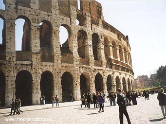 Le Colisée de Rome vu d'extérieur